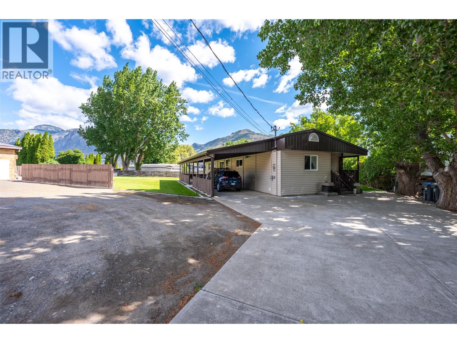2144 HWY 3 Highway