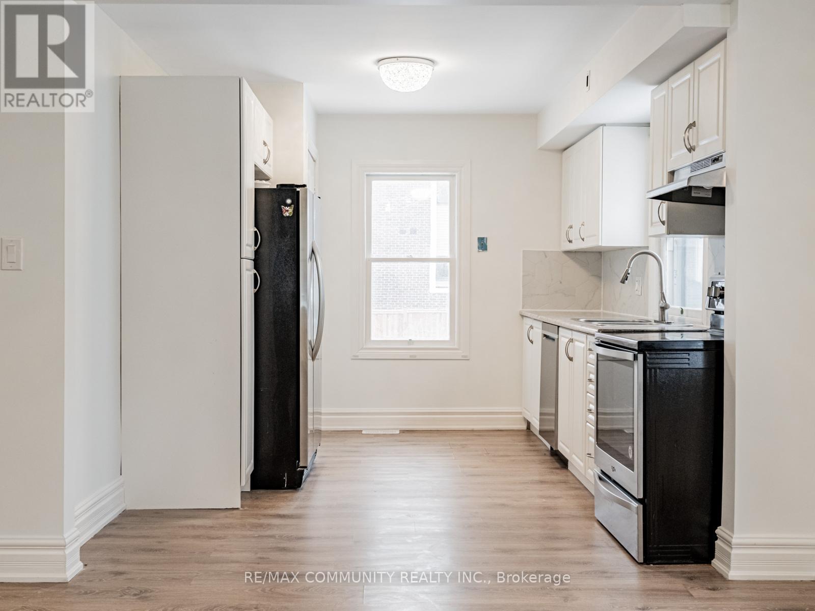 80 LIVINGSTON AVENUE