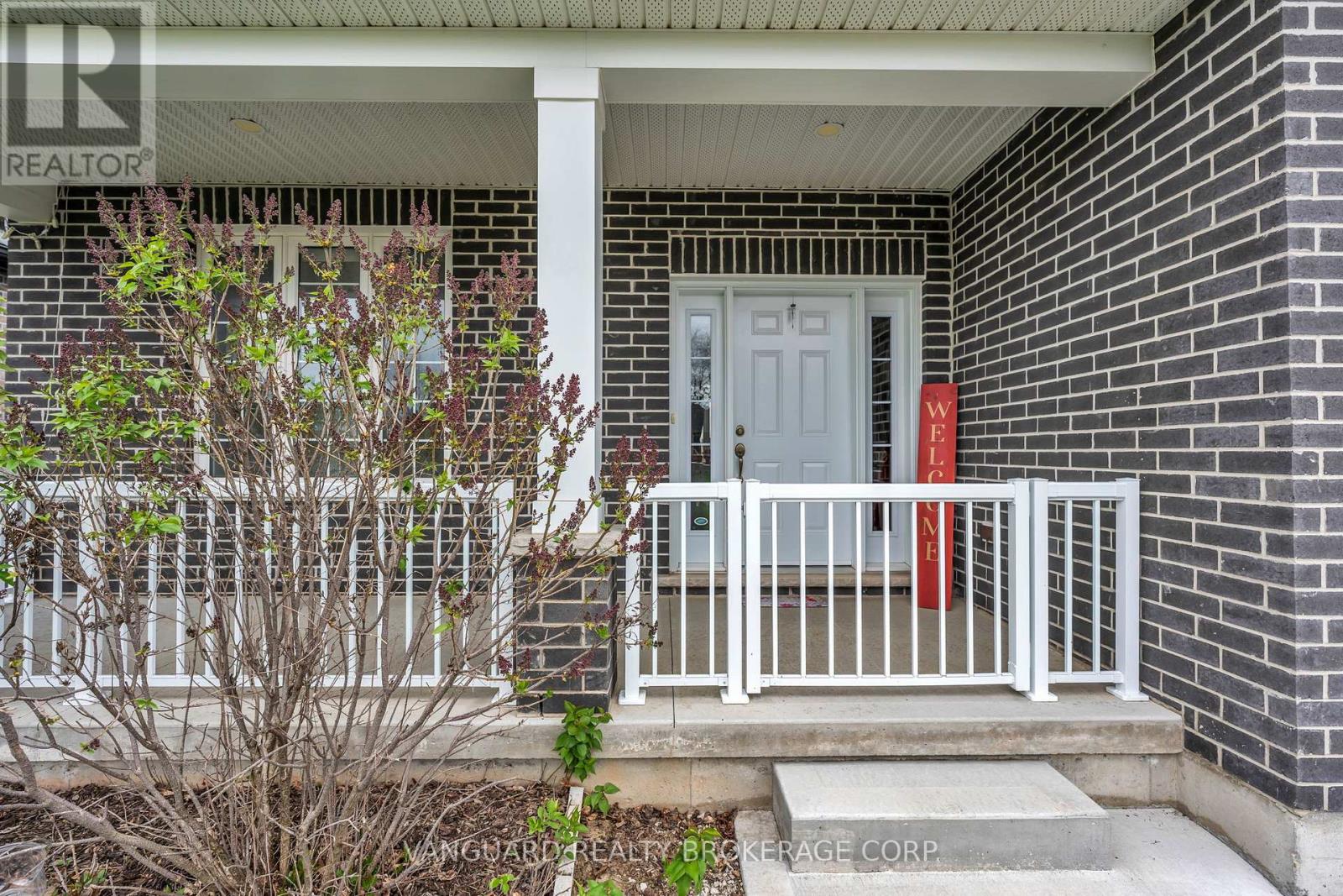 18 CROCUS AVENUE