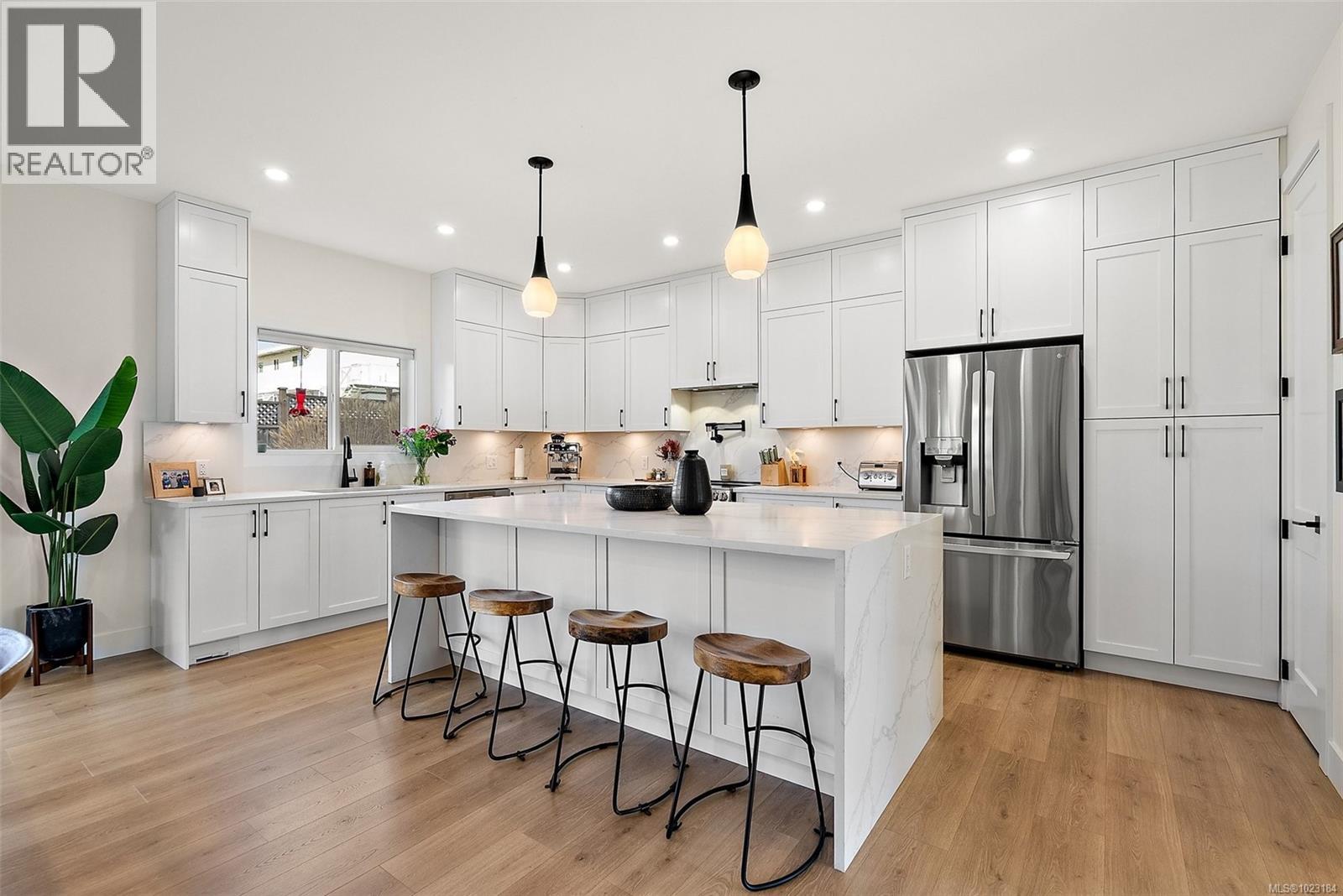 4240 Springridge Cres