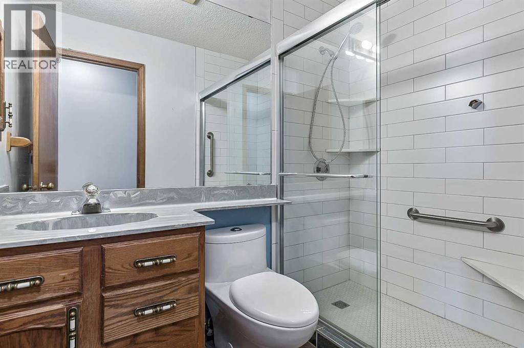 104 Macewan Meadow Way NW