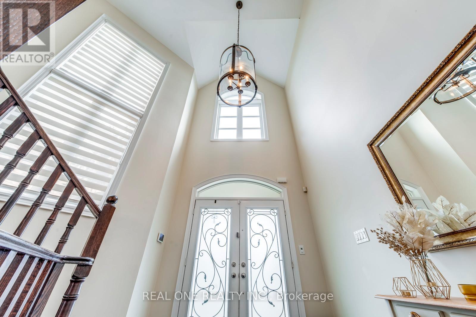 2336 THRUXTON DRIVE