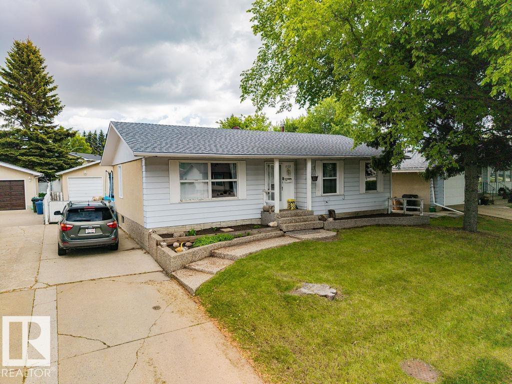 1033 Strathcona DR