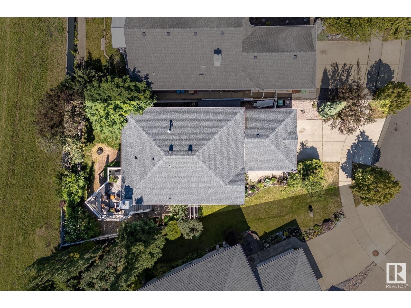 18 HARCOURT CR