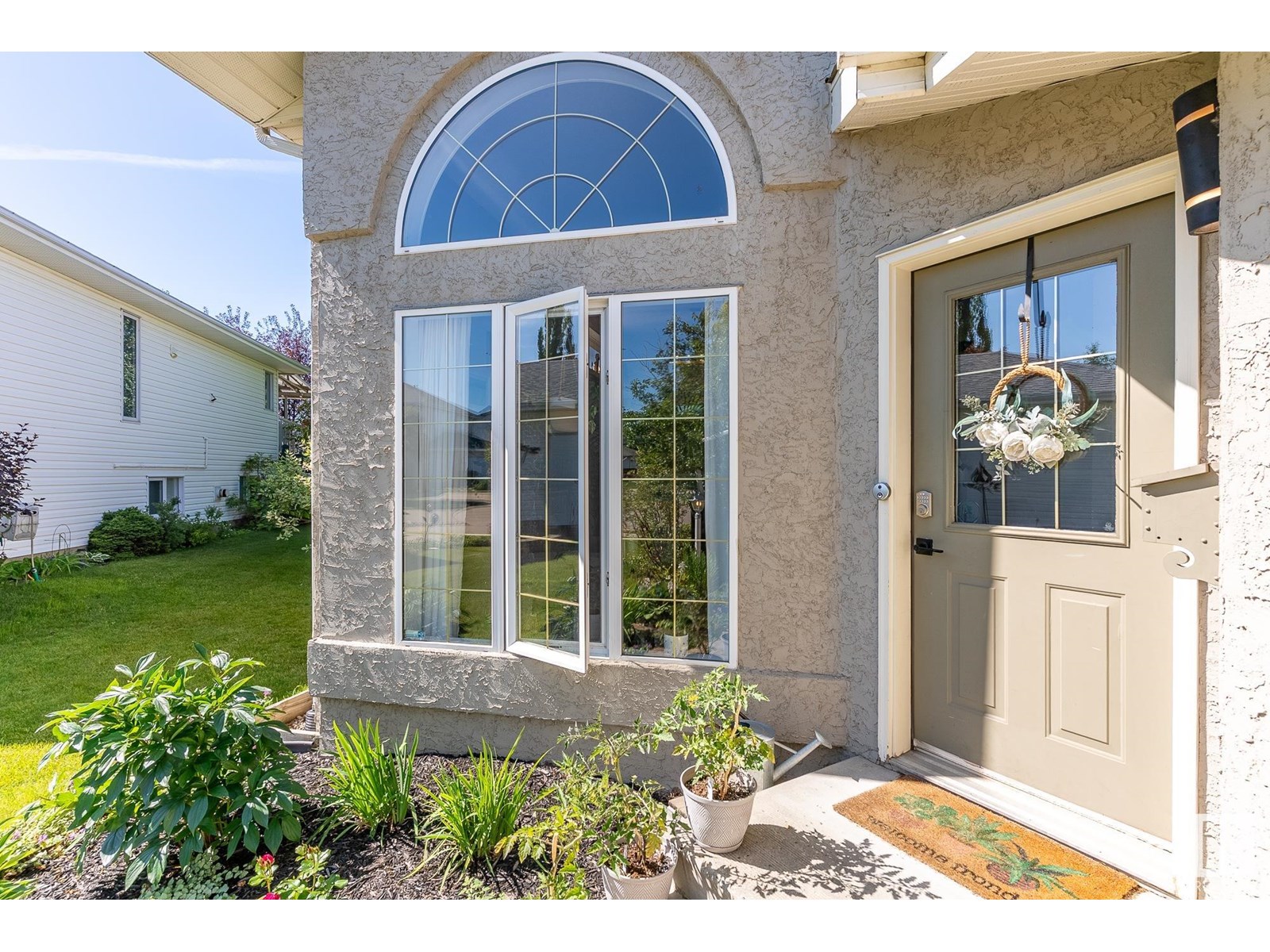 18 HARCOURT CR