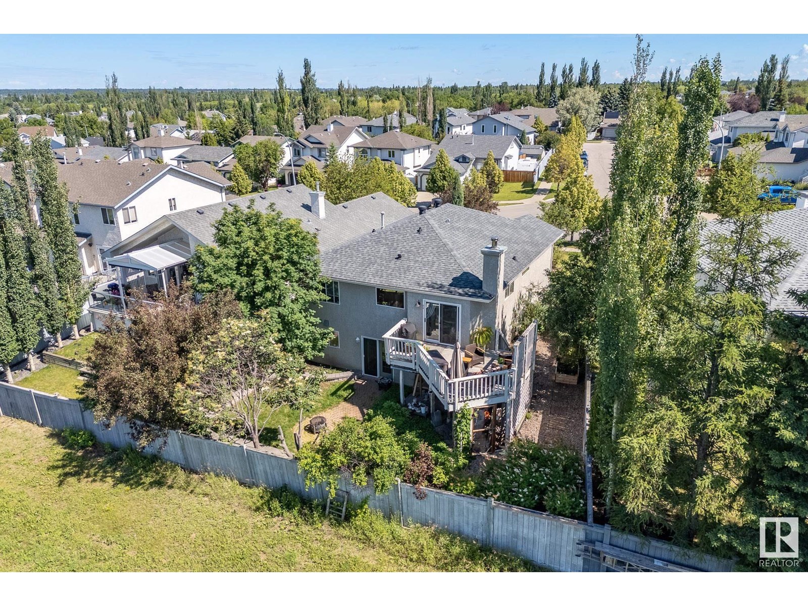 18 HARCOURT CR