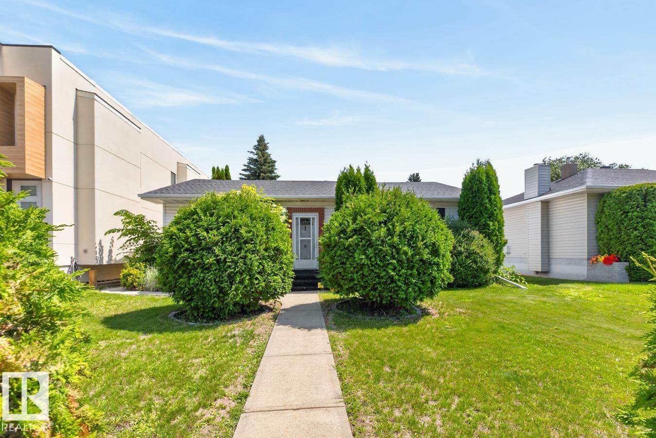 9627 146 ST NW