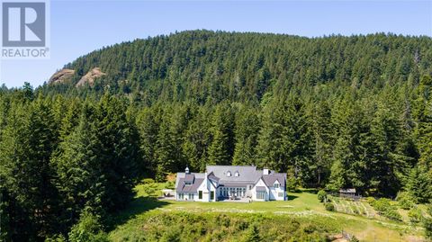 377 Seymour Hts Salt Spring BC V8K2B6