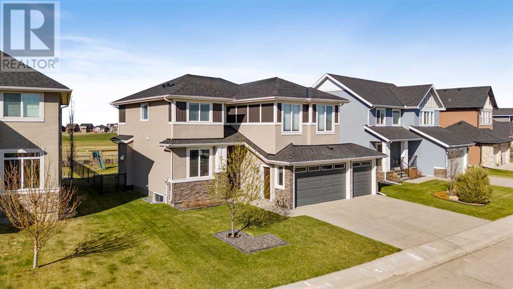 537 Muirfield Crescent