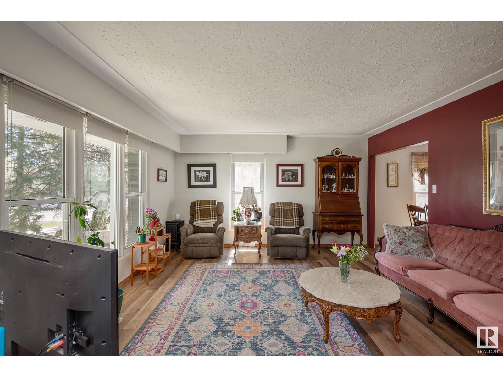 9432 148 ST NW