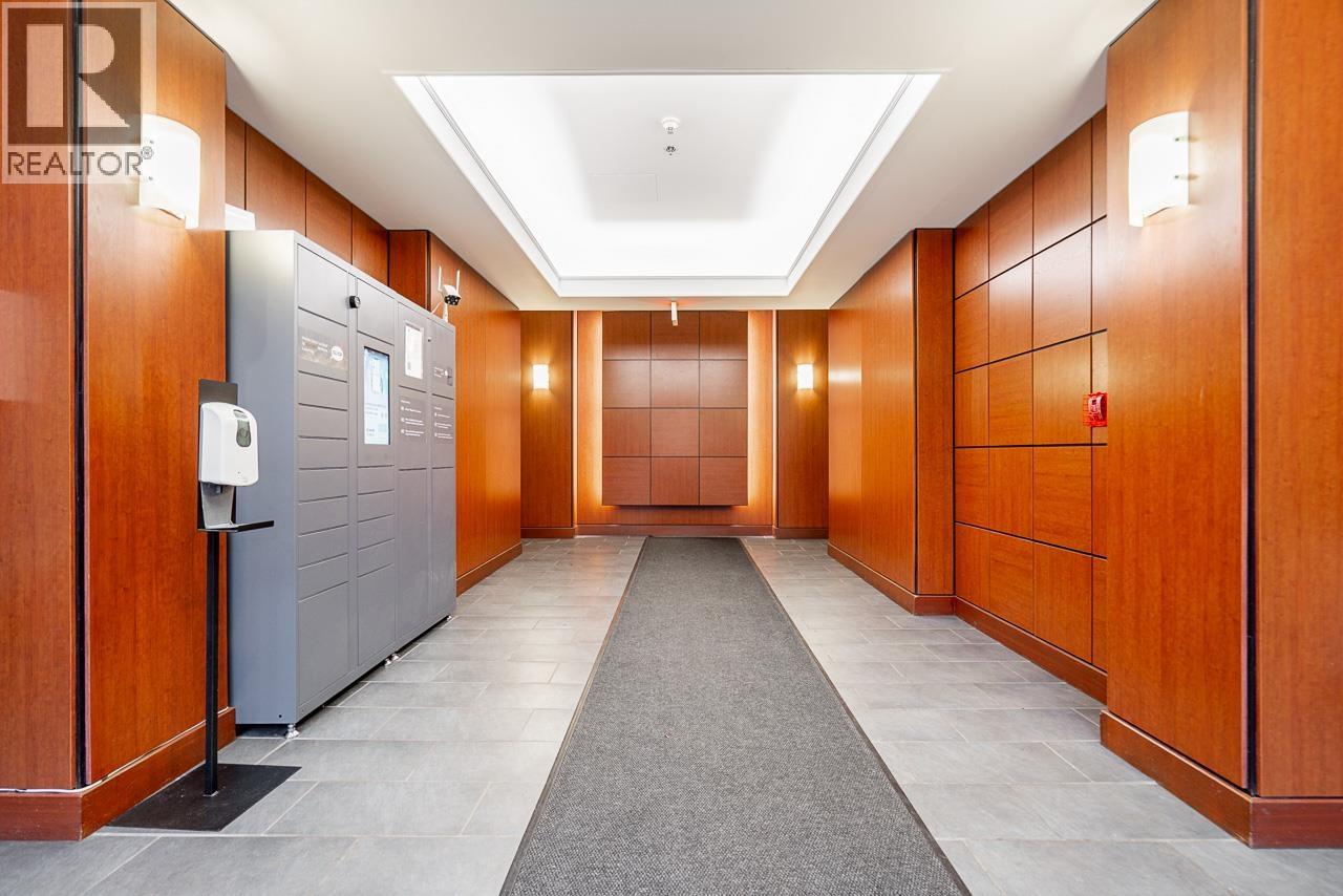 507 814 ROYAL AVENUE