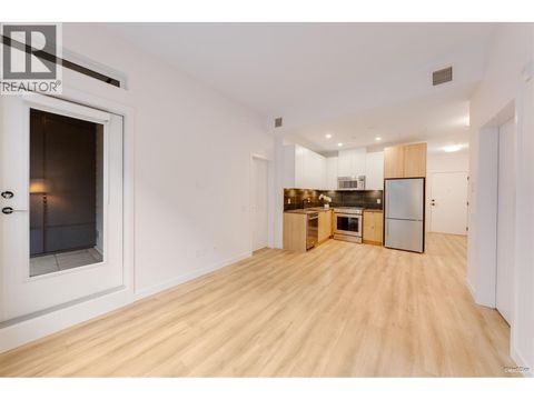 102 645 COMO LAKE AVENUE Coquitlam BC V3J0N9