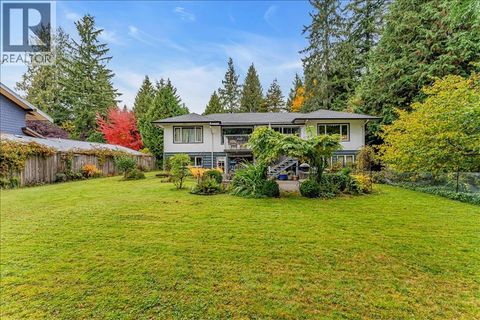 360 KEITH ROAD West Vancouver BC V7T1L7