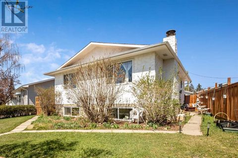 4307 Dovercrest Drive Calgary AB T2B1X6