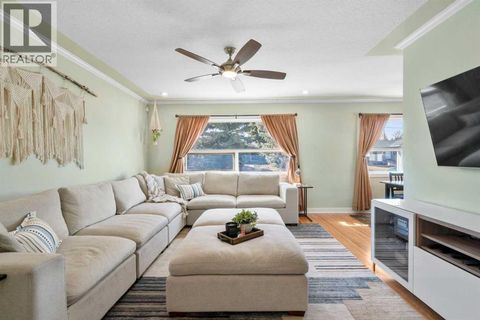 6112 Buckthorn Road NW Calgary AB T2K2Z1