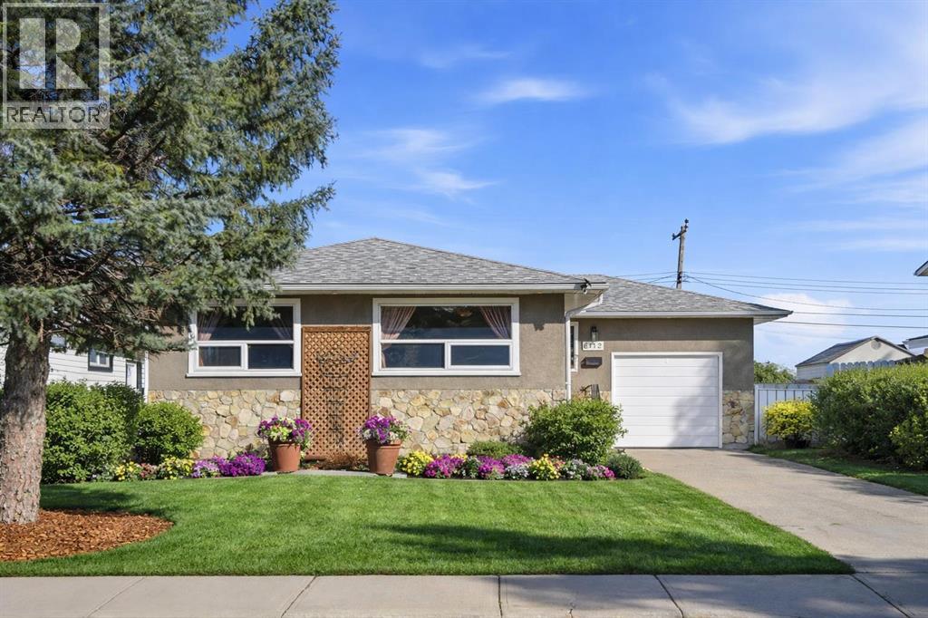 6112 Buckthorn Road NW