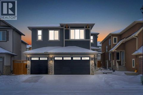 202 Kinniburgh Crescent Chestermere AB T1X1Y2