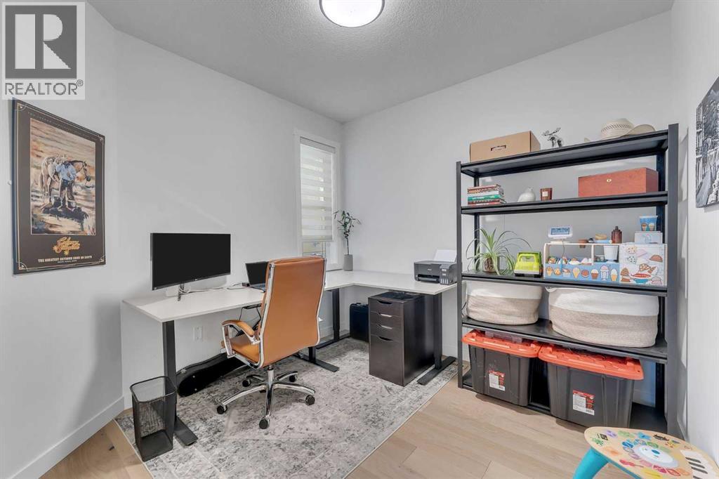 202 Kinniburgh Crescent