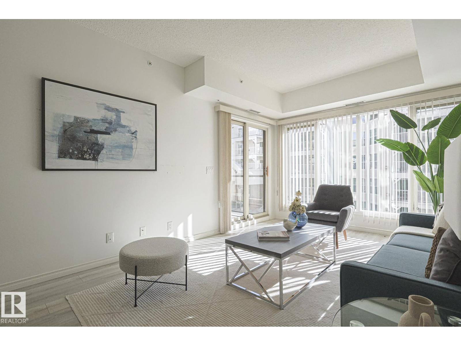 #208 10303 111 ST NW