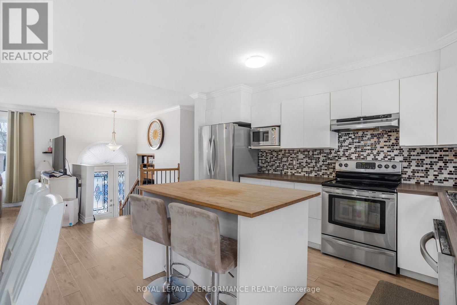 68 LAFLECHE BOULEVARD