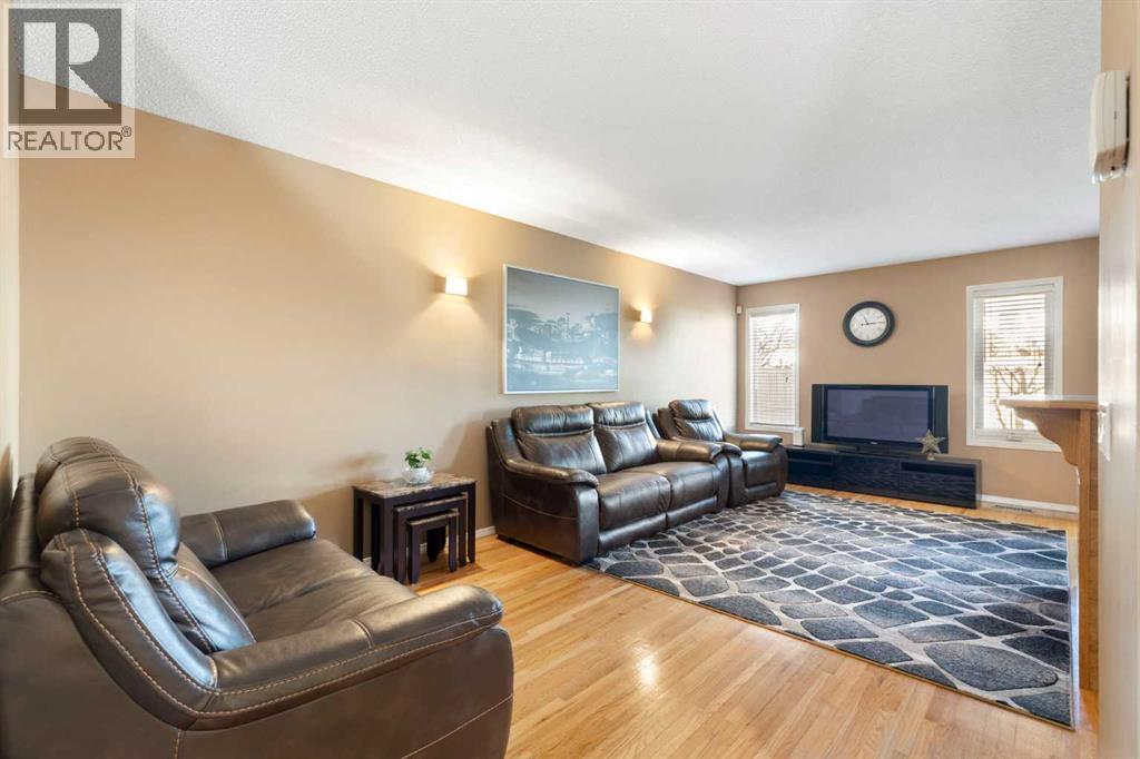 227 Bridlewood Circle SW