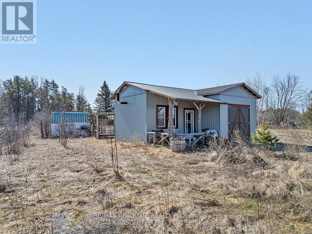 18 WOLFORD CENTRE AVENUE