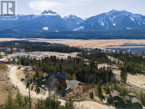 2080 Mackenzie Court Unit# 26 Revelstoke BC V0E2S0