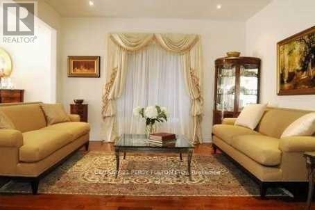 51 MEDOC PLACE