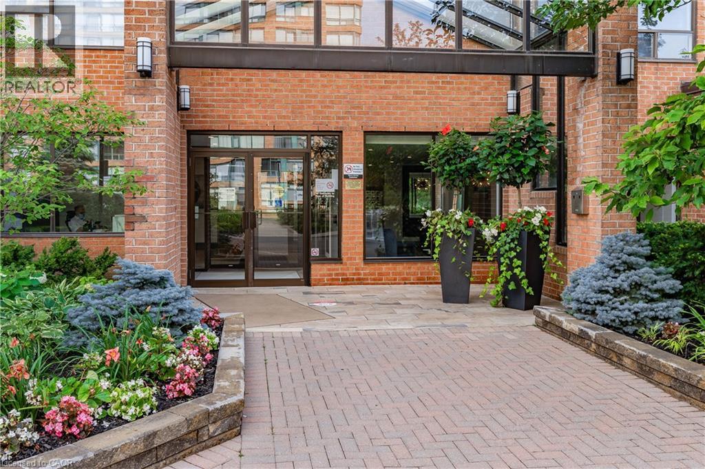 1270 MAPLE CROSSING Boulevard Unit# 808