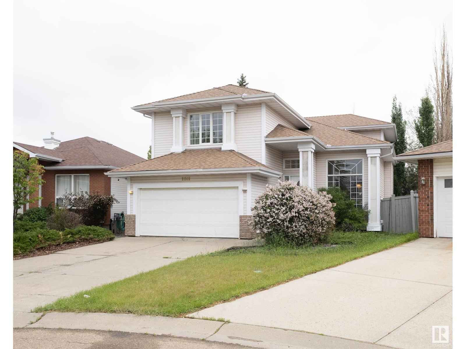 11511 12 AV NW