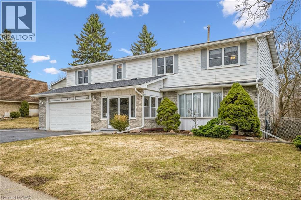 124 AUTUMN HILL Crescent