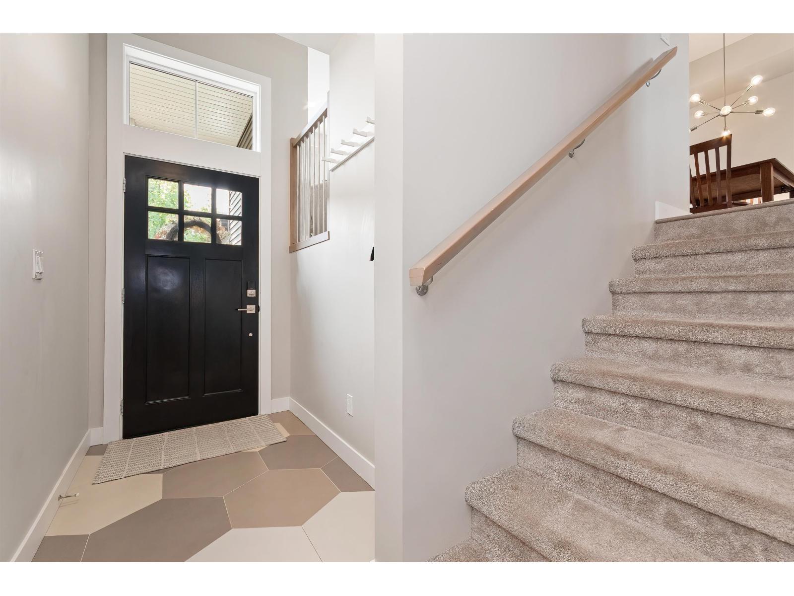 14 45545 KIPP AVENUE|Chilliwack Proper West