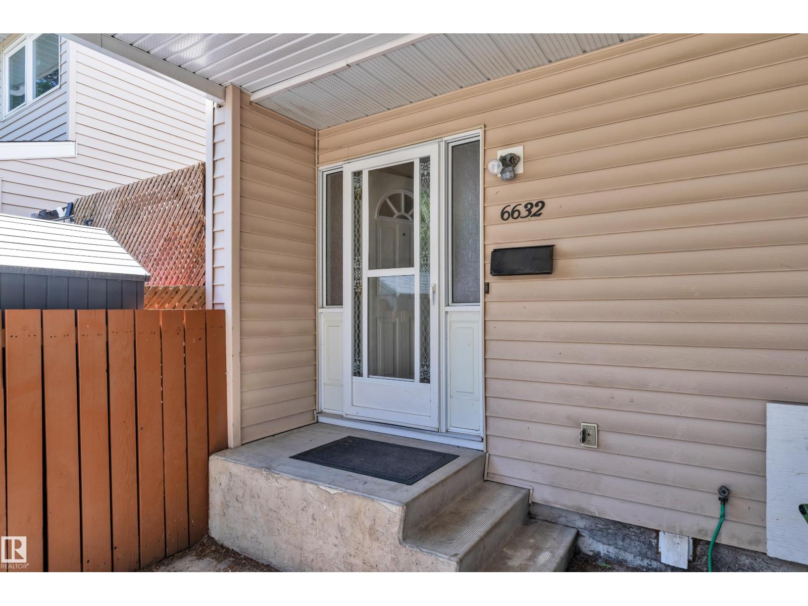 6632 36A AV NW