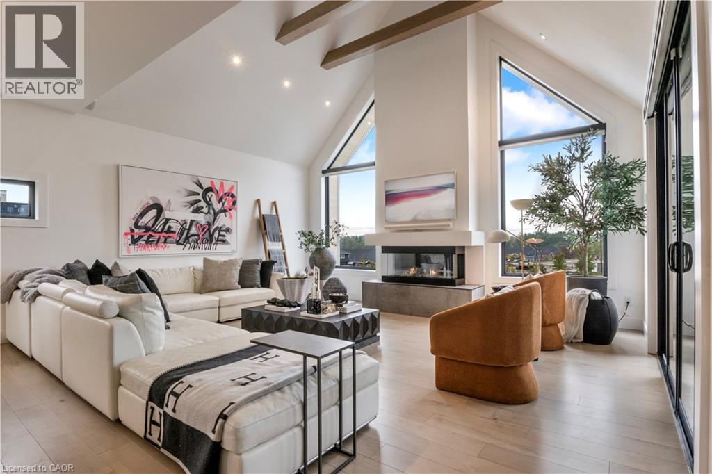 920 THOMAS PEDDER Court