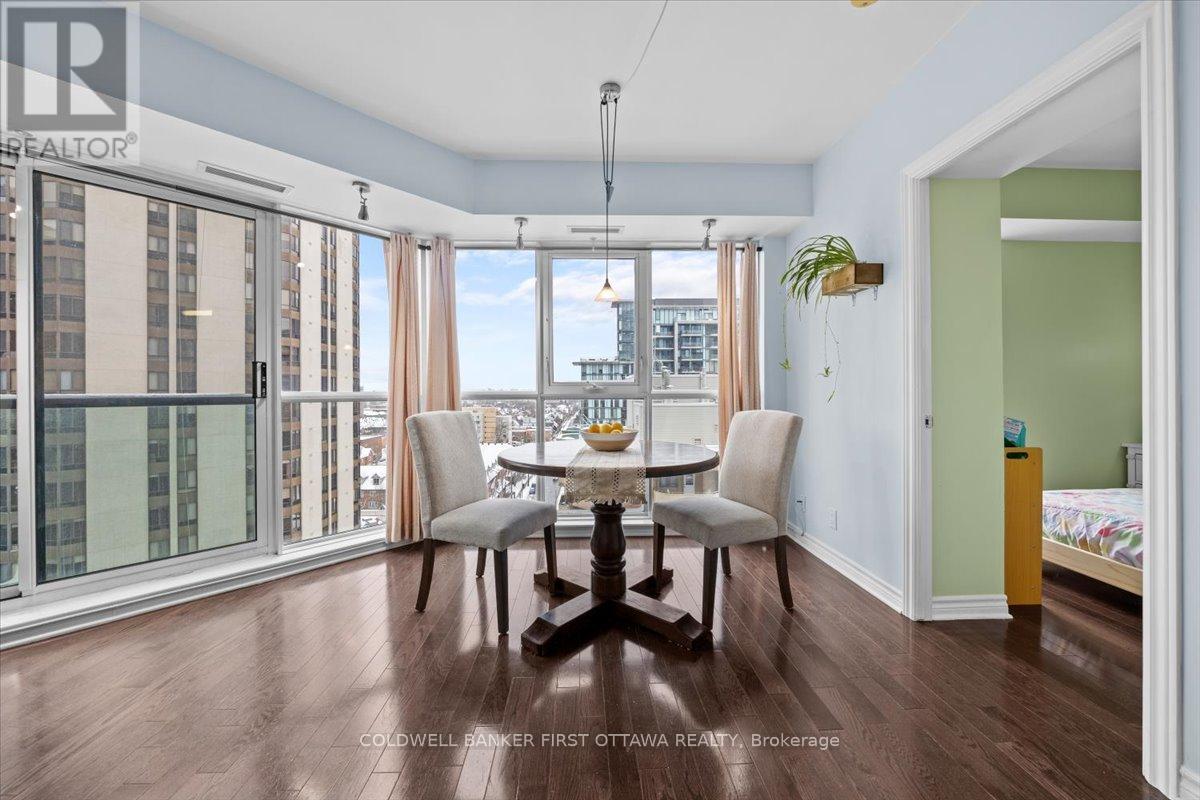 1401 - 445 LAURIER AVENUE W