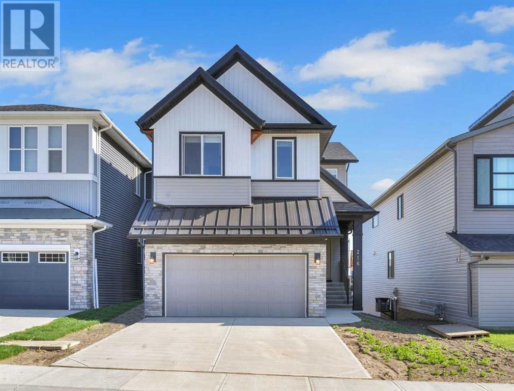 216 Calhoun cres NE