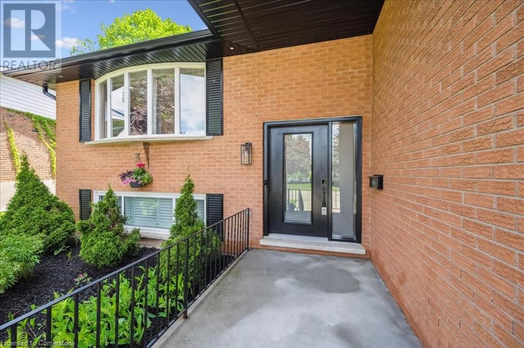 303 MARTINDALE Crescent