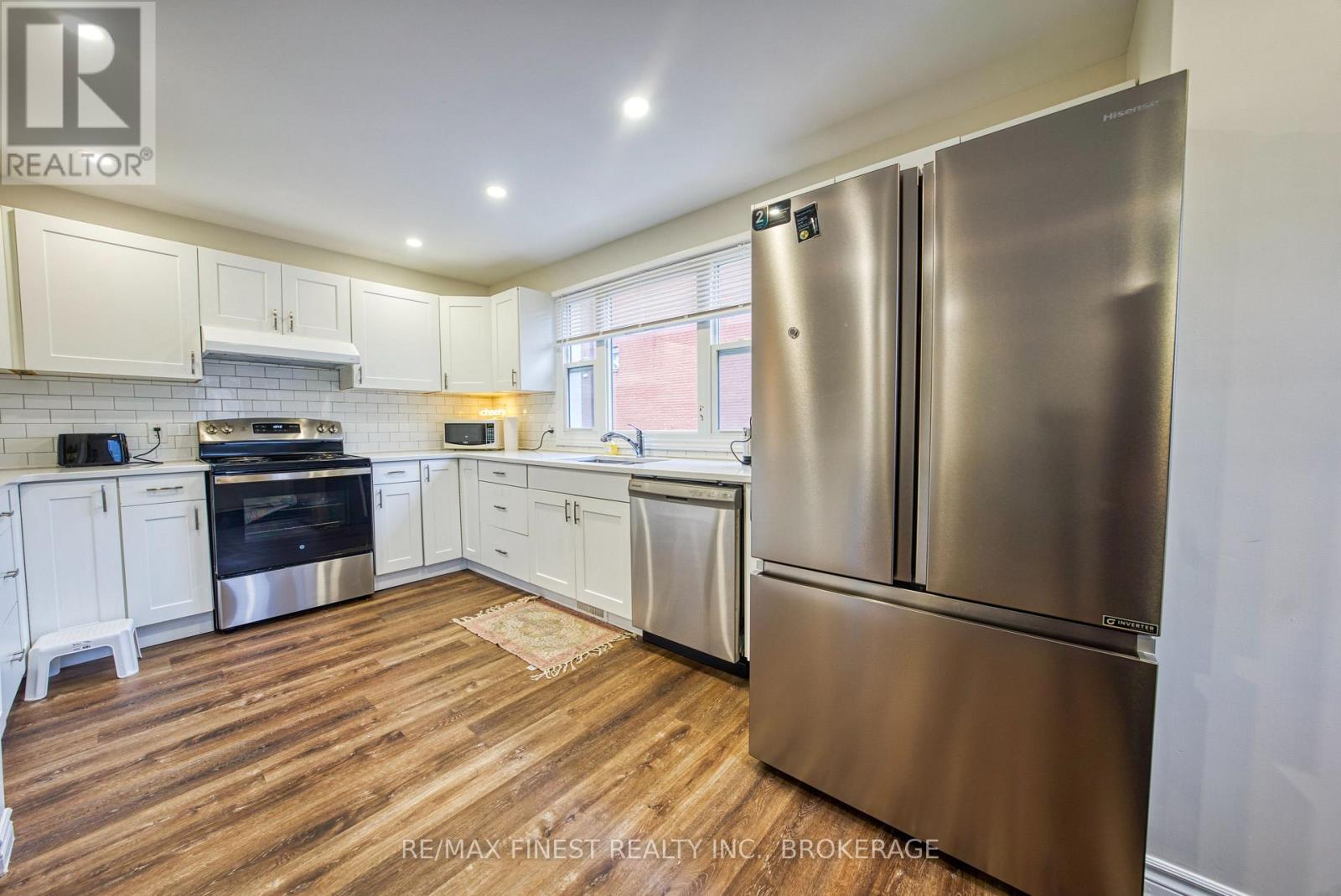 430 MACDONNELL STREET