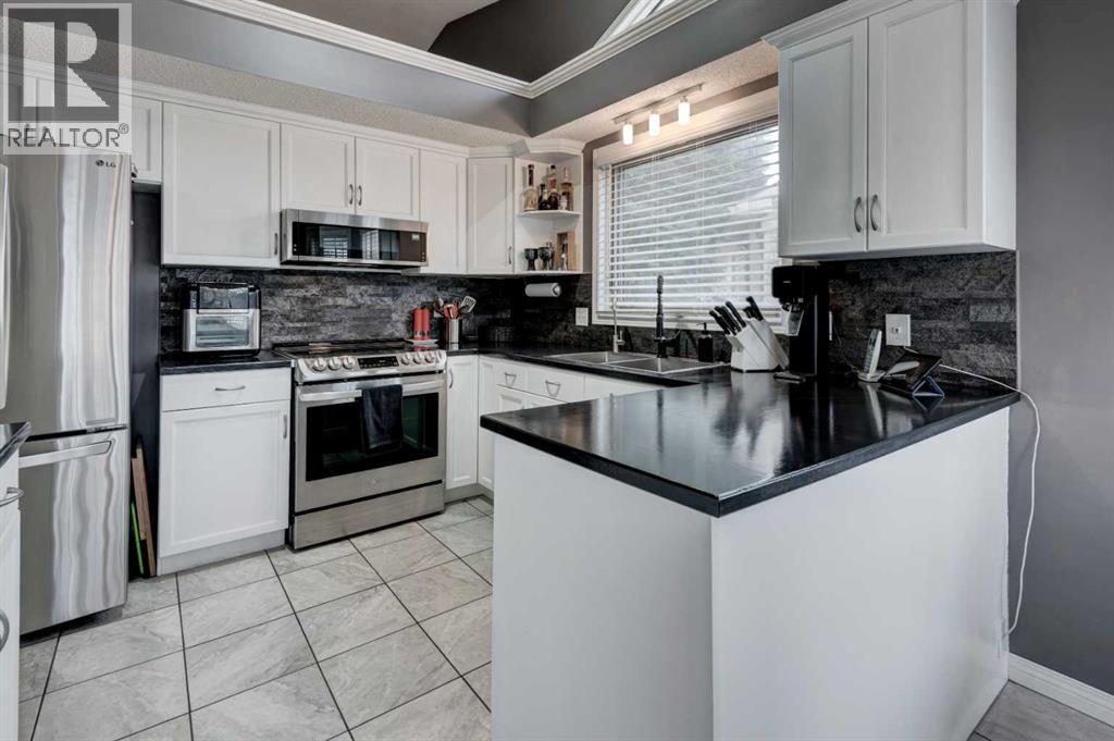 66 Douglas Woods Park SE