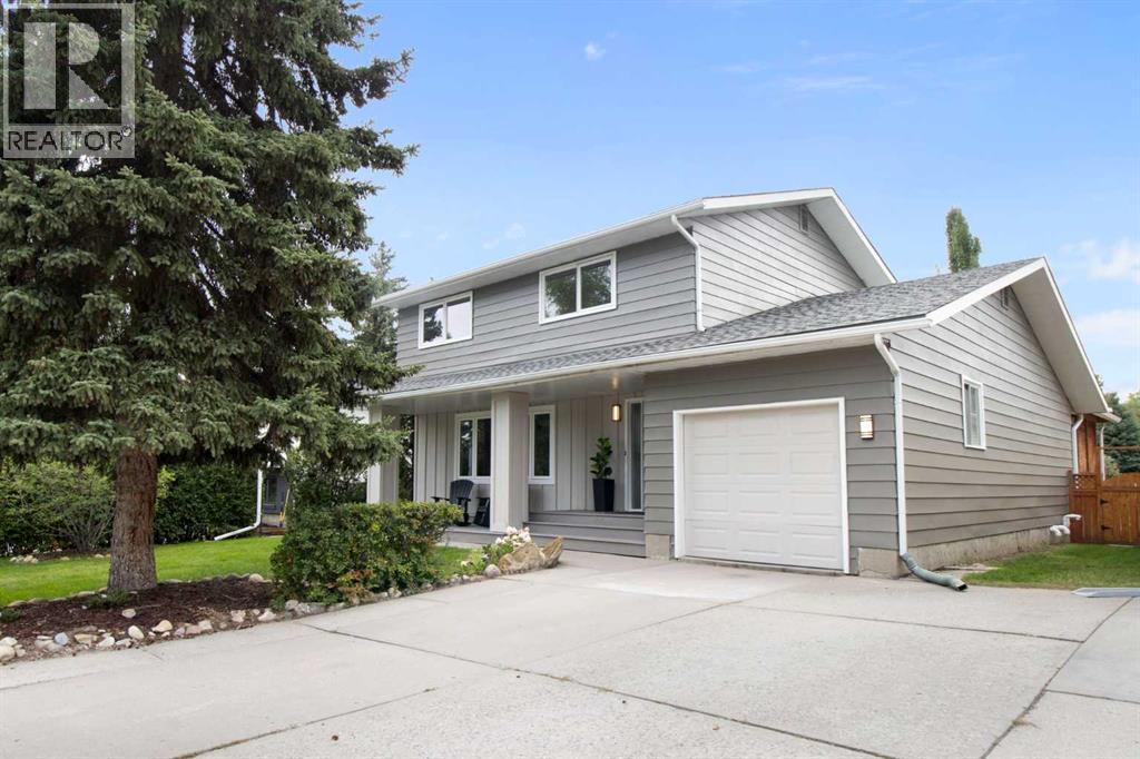 472 Cedarille Crescent SW