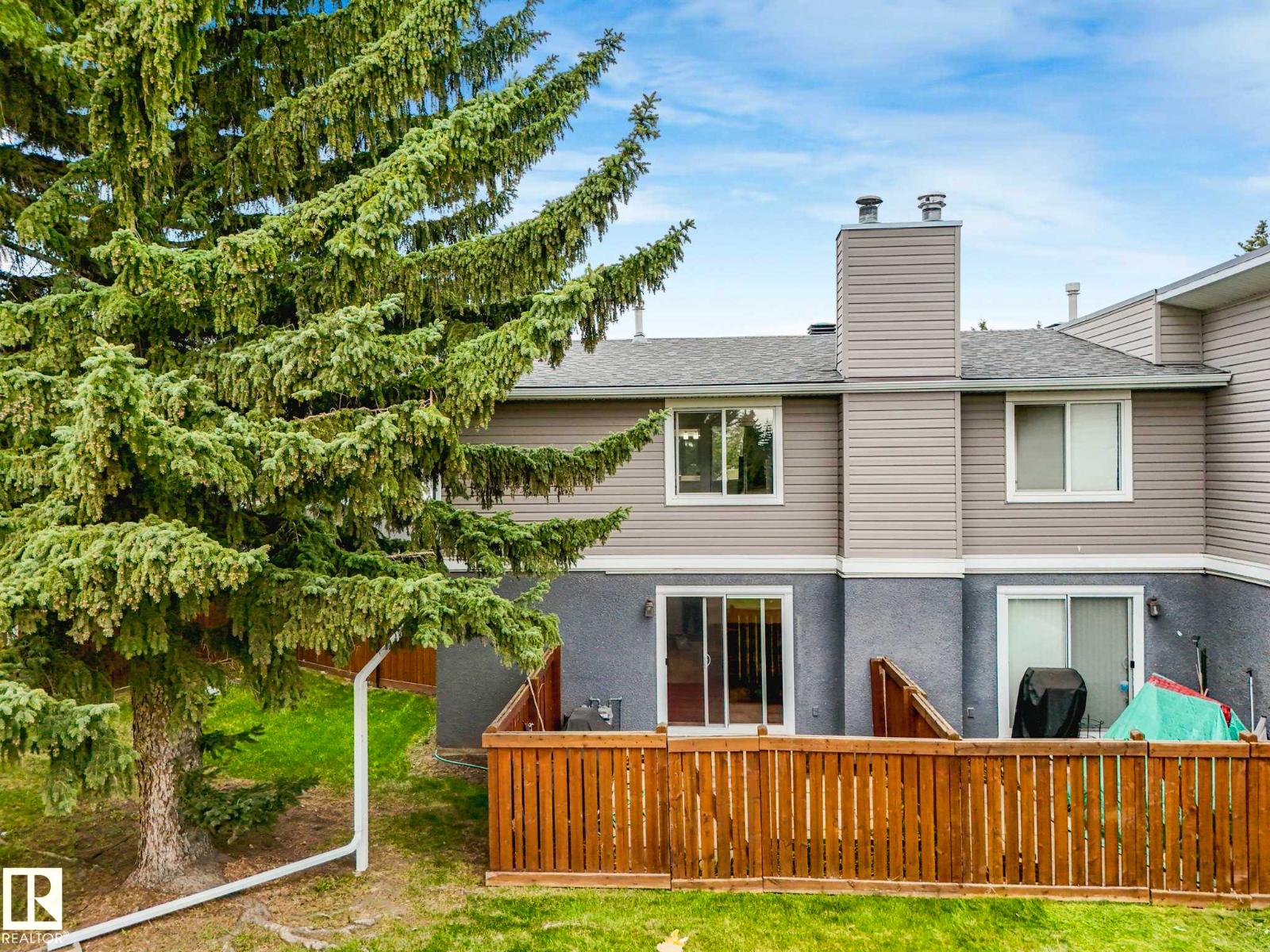 550 LAKEWOOD RD N NW