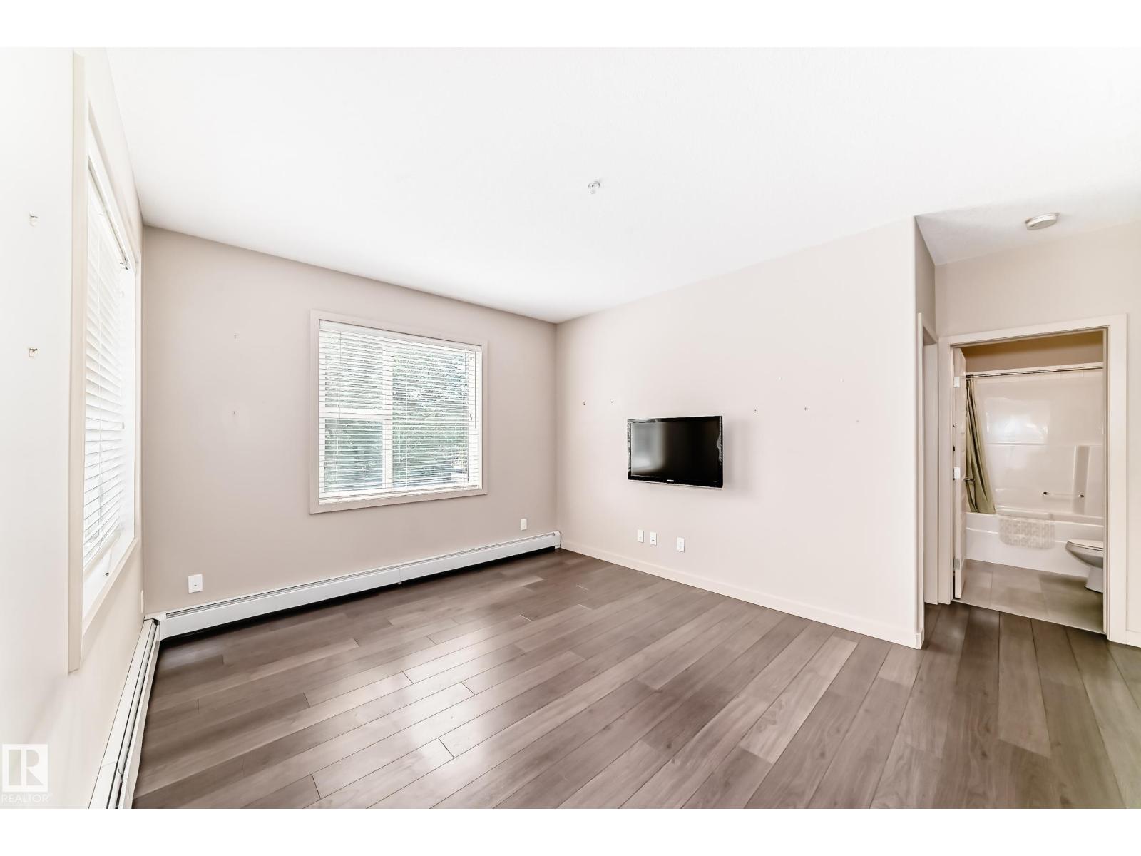 #202 304 AMBLESIDE LI SW