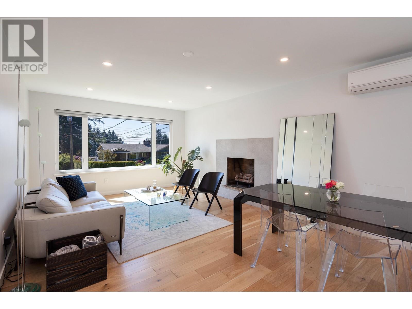 2996 PLYMOUTH DRIVE