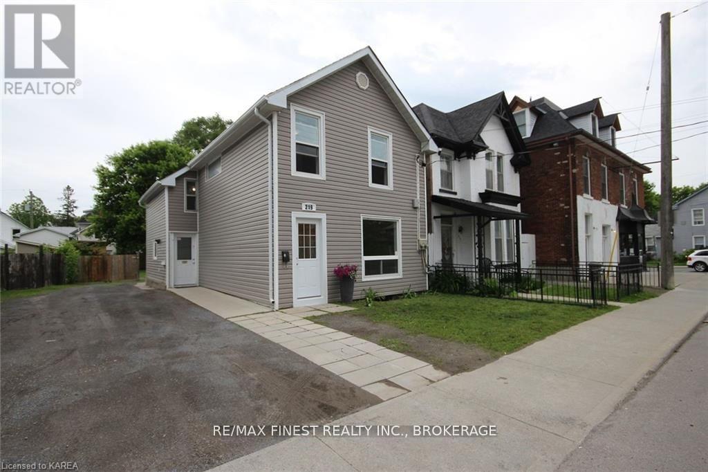 219 MONTREAL STREET