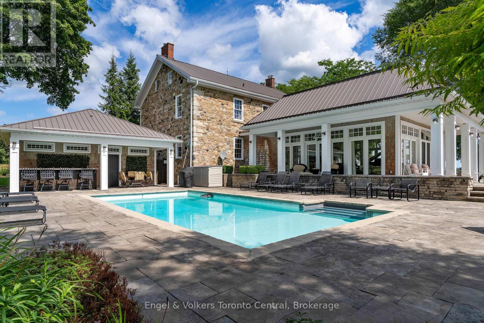 727070 SIDE RD 22C SIDE ROAD W