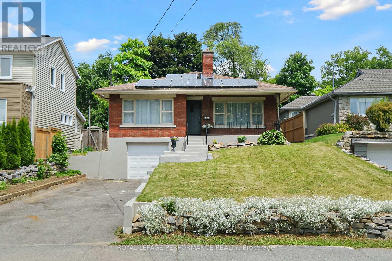 181 NORTHWESTERN AVENUE