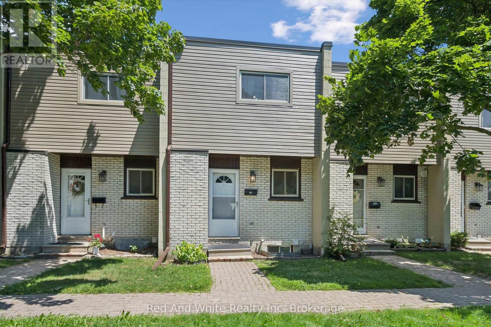 11 - 178 GRULKE STREET