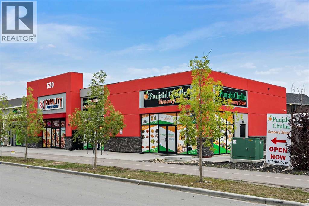 906, 132 Red Embers Link NE