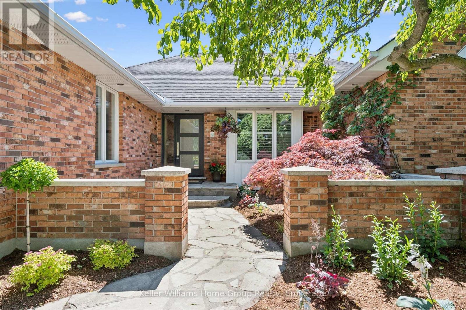 22 LYLE PLACE