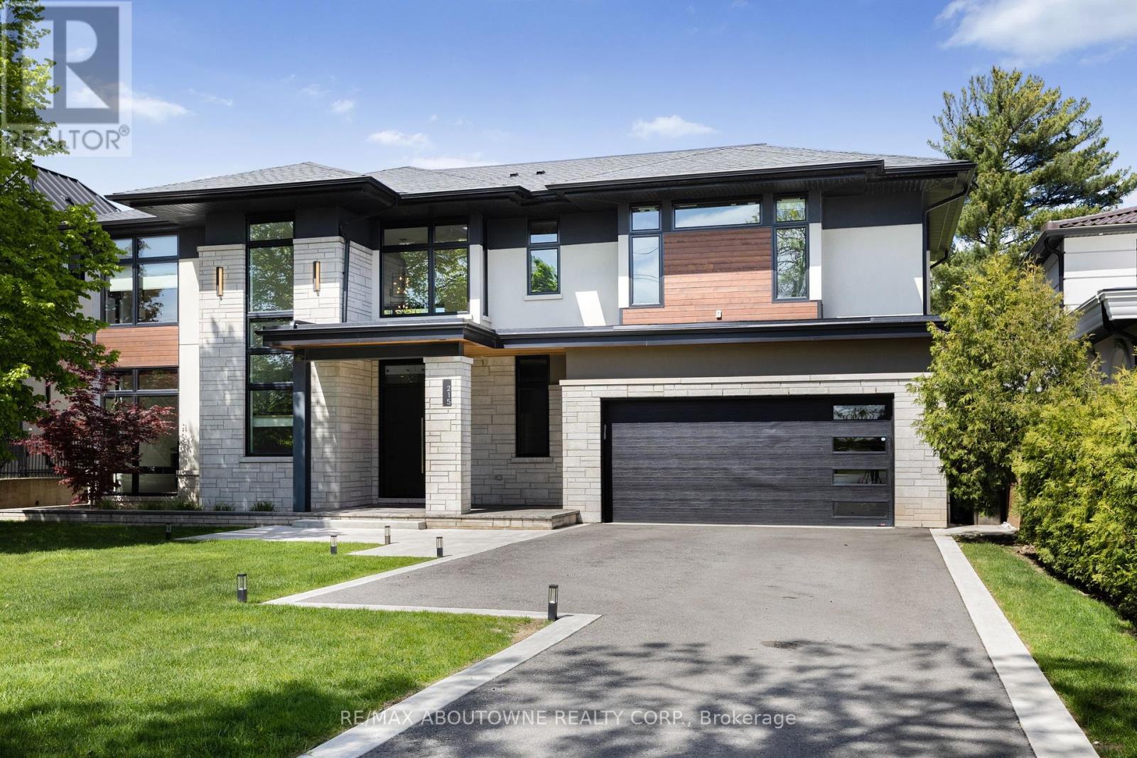 215 MORDEN ROAD